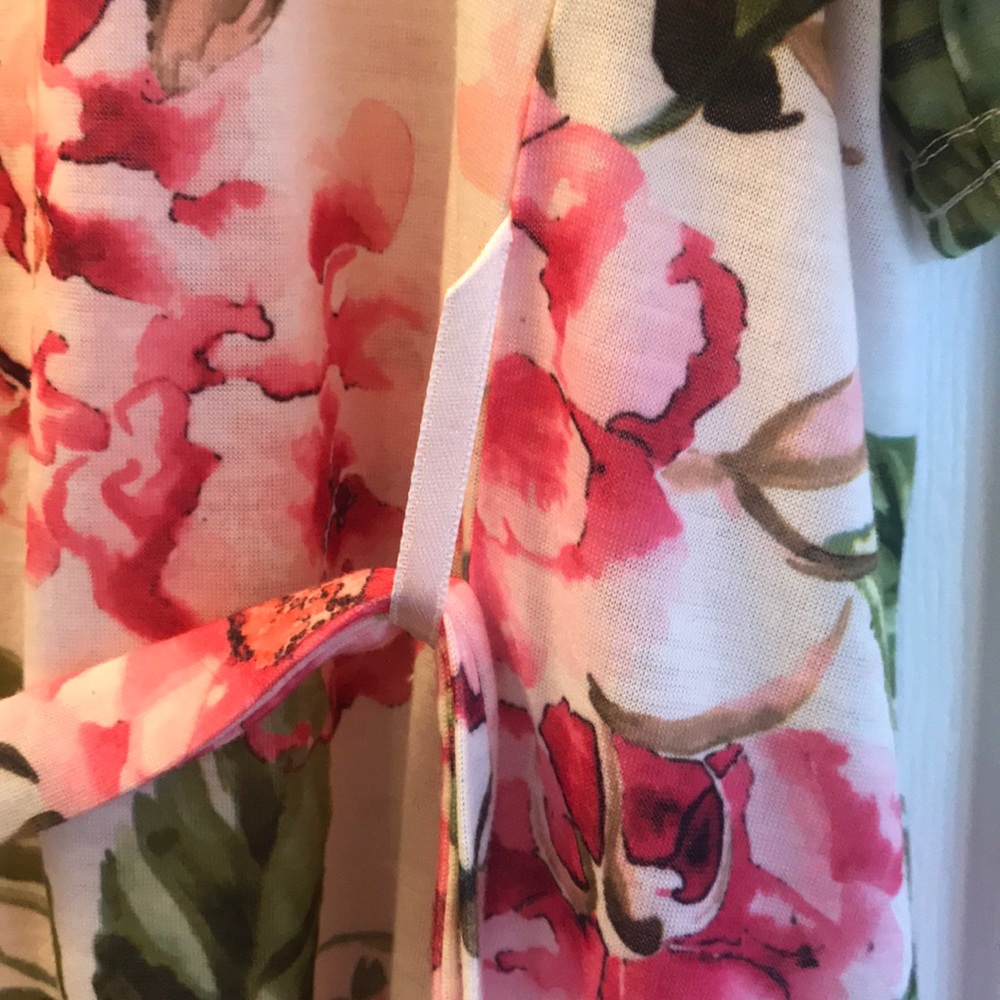 Show Me Your Mumu Floral Kimono Robe Pink White - Picture 6 of 8